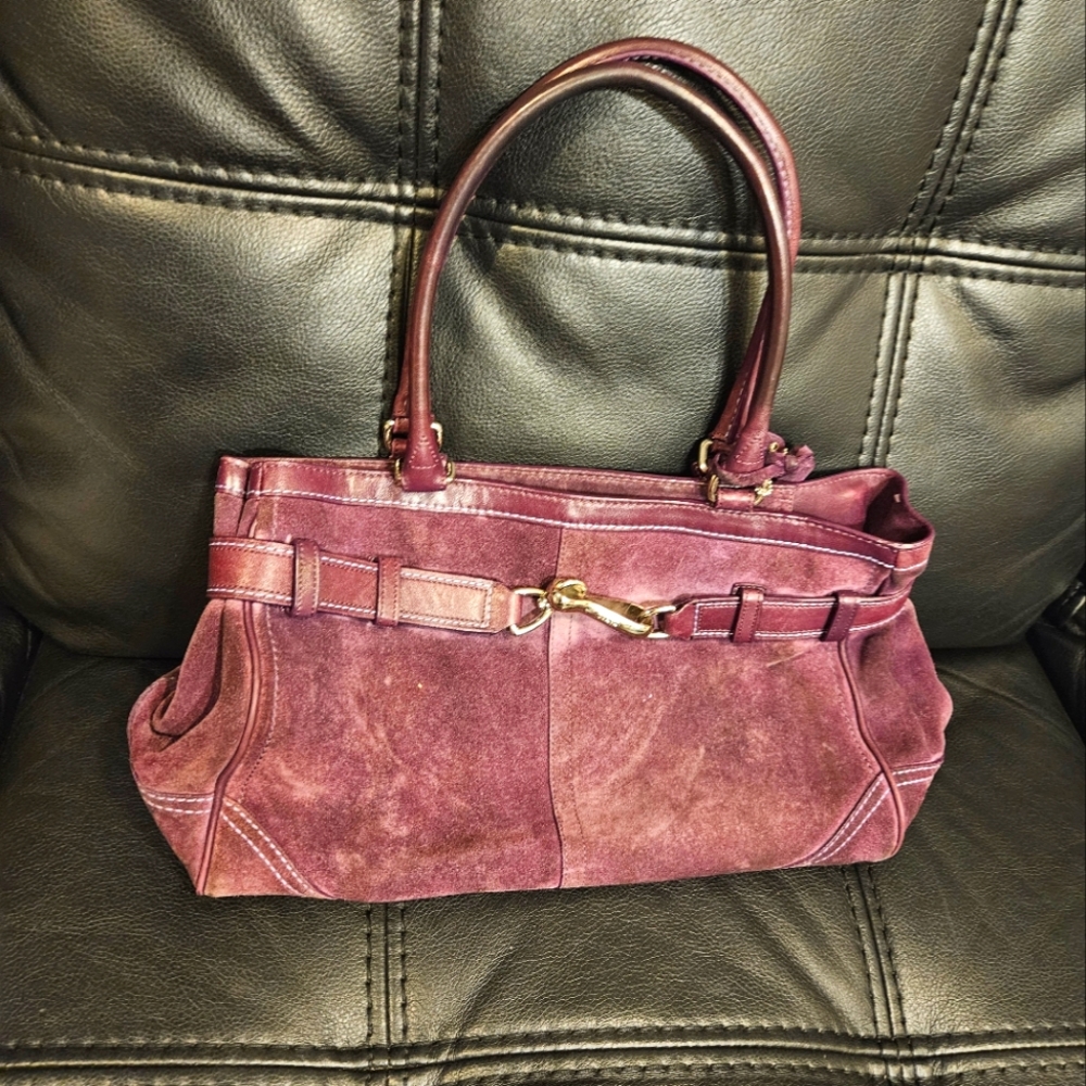 Vintage Coach Hamptons carryall Tote w/ dust cover and Suede brush & instruction